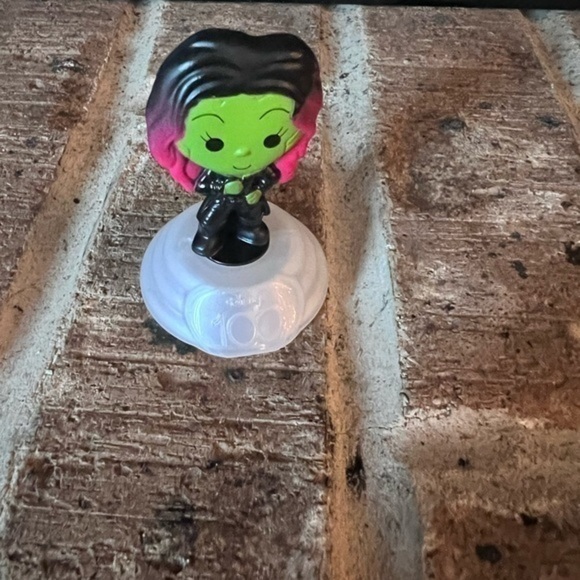 Disney Gamora 100th Anniversary McDonald’s toy - Picture 1 of 1
